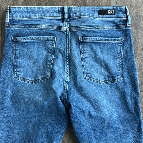 Kut from the Kloth Jeans. Women’s size 6. High Rise Reese Straight, Distressed. - Picture 6 of 8